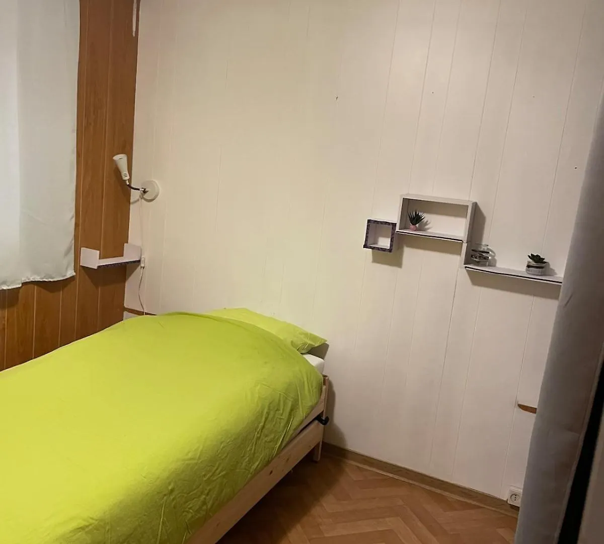 La Cabane Cruzilles-les-Mepillat 0*,  Franciaország